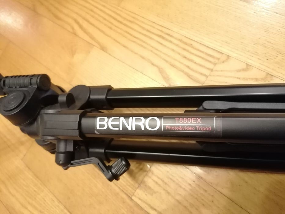 Statyw do aparatu Benro T880EX
