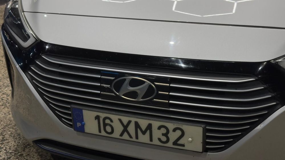 Hyundai Ioniq 1.6 GDI HEV Hybrid Tech
