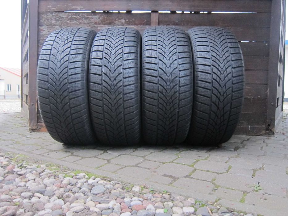 Opony Zimowe 225/55/16 Dunlop