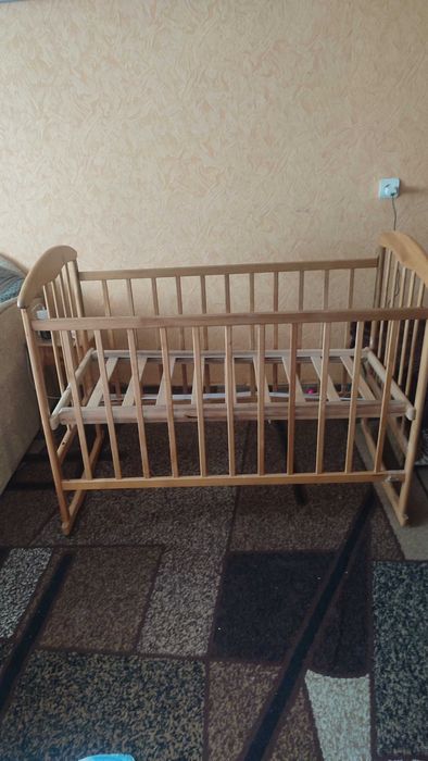 Детячу кроватку