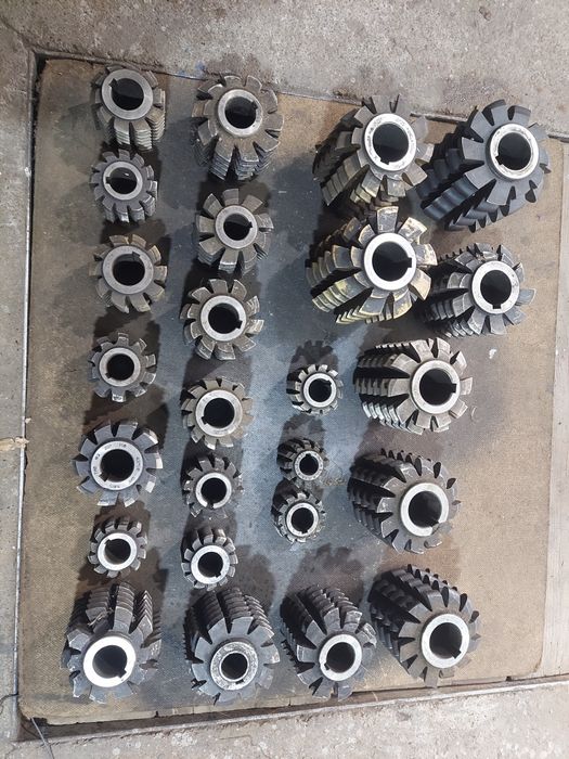 Продам токарный инструмент