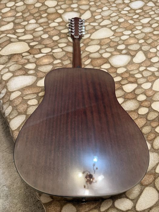 Продам гитару