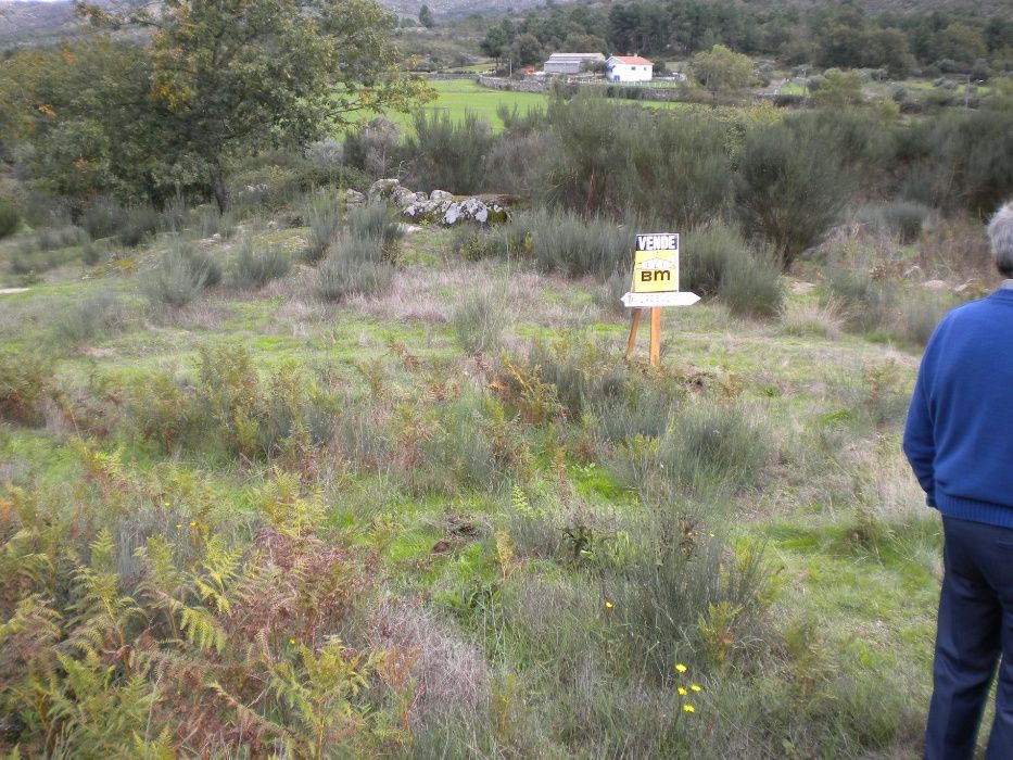 Vende-se Terreno Muxagata