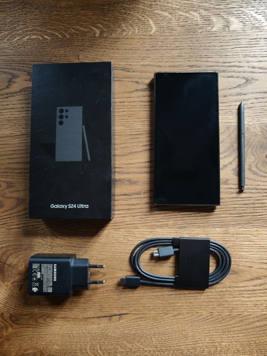 Samsung S24 Ultra 12/512 GB