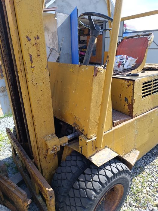 Продам погружчик балканкар 2733 бензин