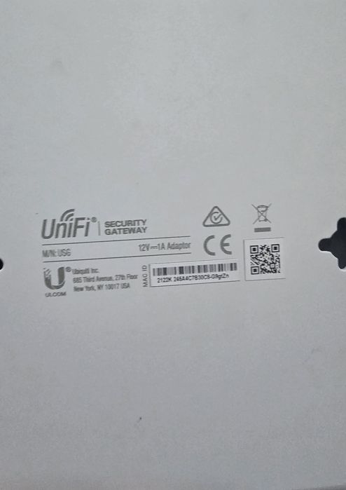 Ubiquiti UniFi Security Gateway Switch 3 Portas Gigabit Ethernet