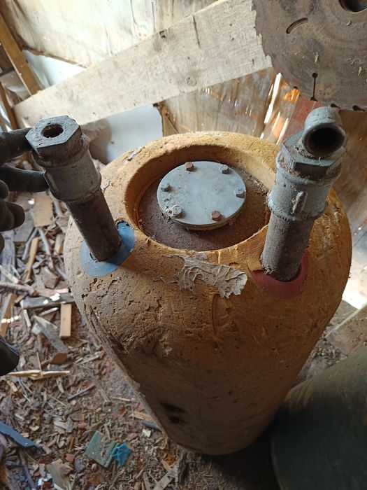 Dwa bojlery na wodę