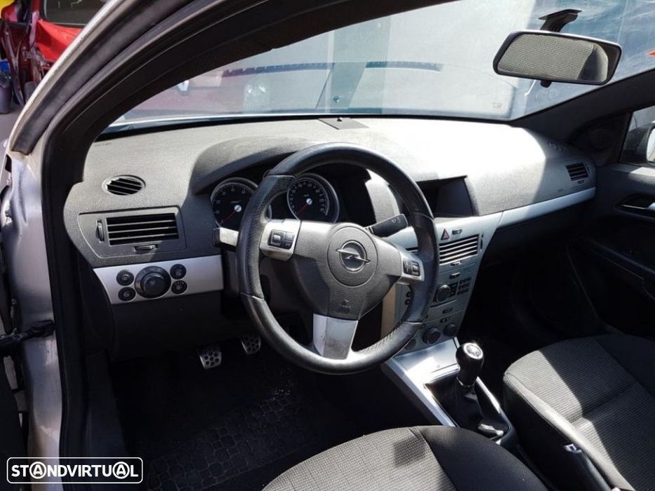 Opel Astra H GTC 2008 para peças