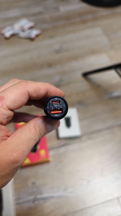 Зарядні пристрої для автомобілів