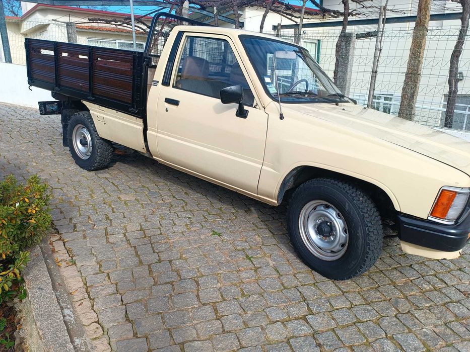 Toyota Hilux 2.4