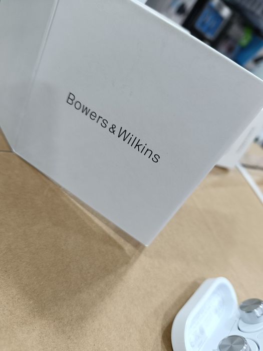 Auscultadores B&W PI5 "Produto Em Stock"