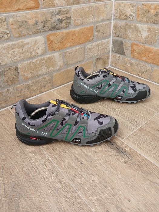 Кросівки Keep Running р 42 (28 см) ц 1000 гр, у стані нових