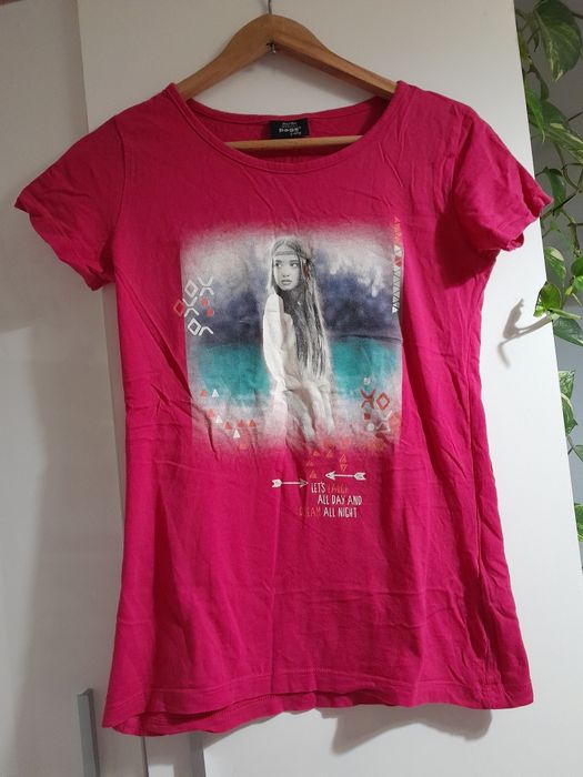 Dziewczęcy t-shirt z nadrukiem