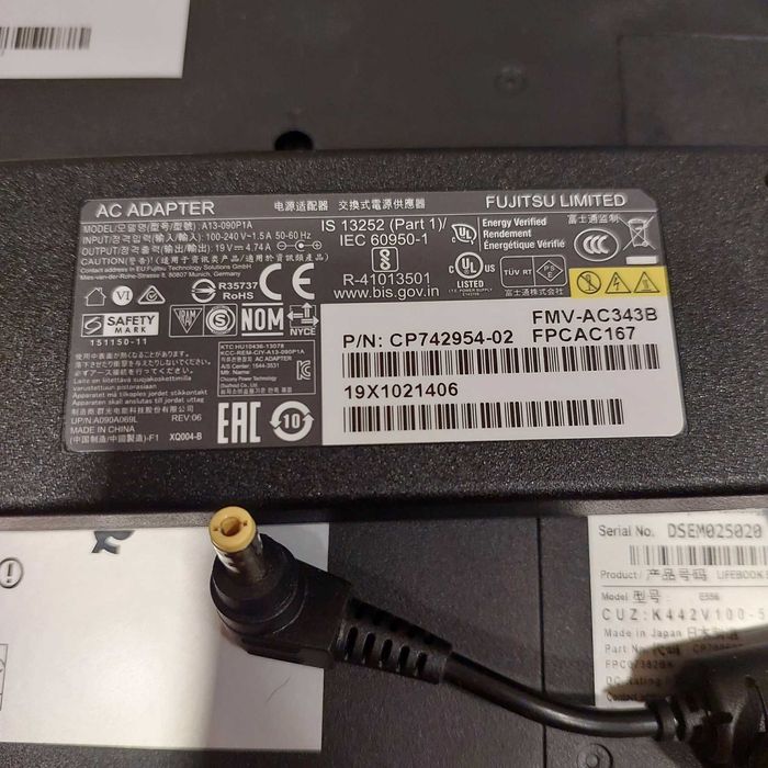 Ноутбук Fujitsu Е556p 15,6' 3855U DDR4 4GB HDD 500GB