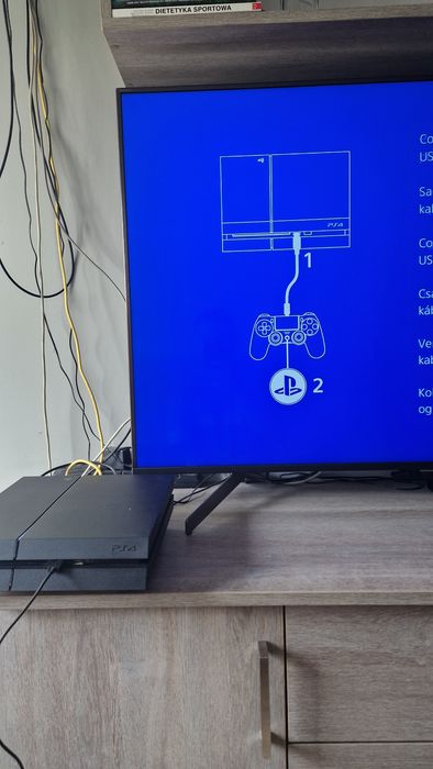 PlayStation 4 1T + 2 pady + GRATIS kabel HDMI
