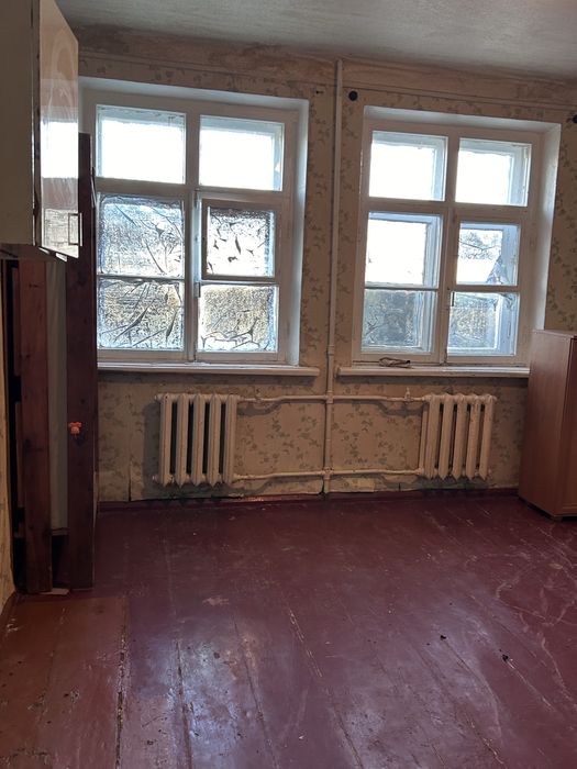 Продам по сертифікату або готівкою32 м.кв 2 кімнати метро Холодна Гора