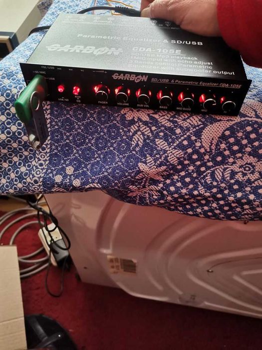 Эквалайзер усилитель предварительный Carbon SDA-105E