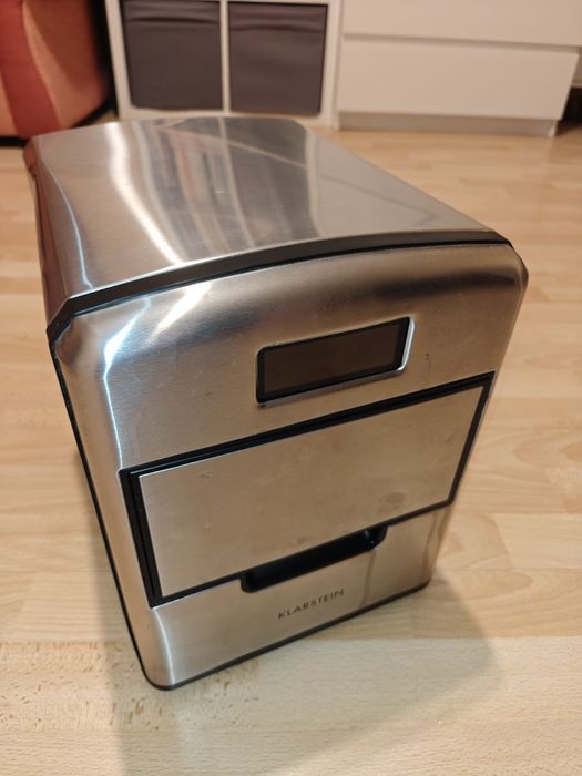 Klarstein Metropolitan kostkarka do lodu