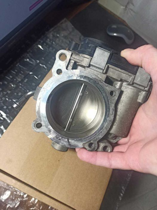 ‼️ Дроссельная заслонка 2.5l Jetta Passat дросельна 07K133062A