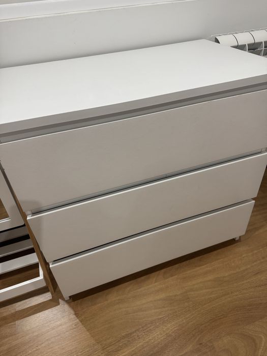 Comoda branca 3 gavetas