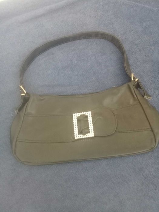 Várias malas a diferentes preços