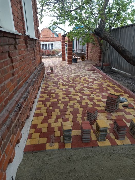 Укладання бруківки