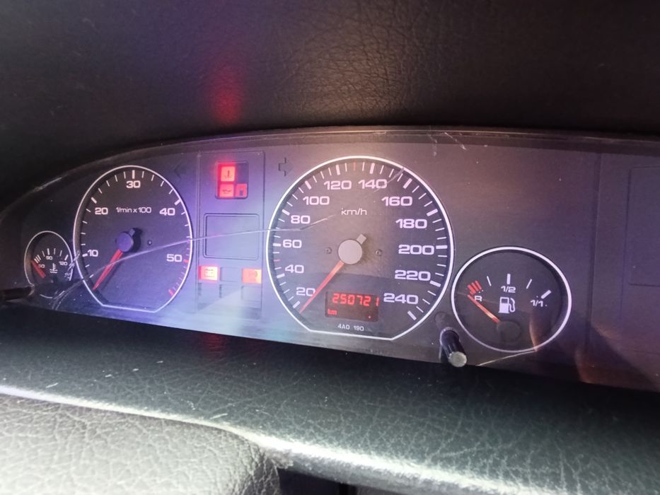 Продам Ауді 100 С4