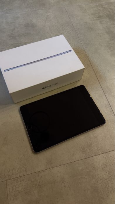 Apple iPad mini 4 128 GB Wi-Fi + Cellular (A1550) – Space Grey