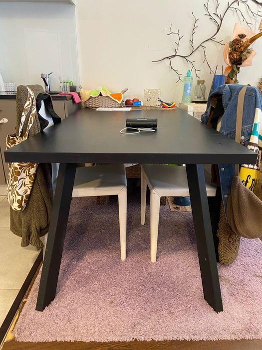 Mesa de jantar preta