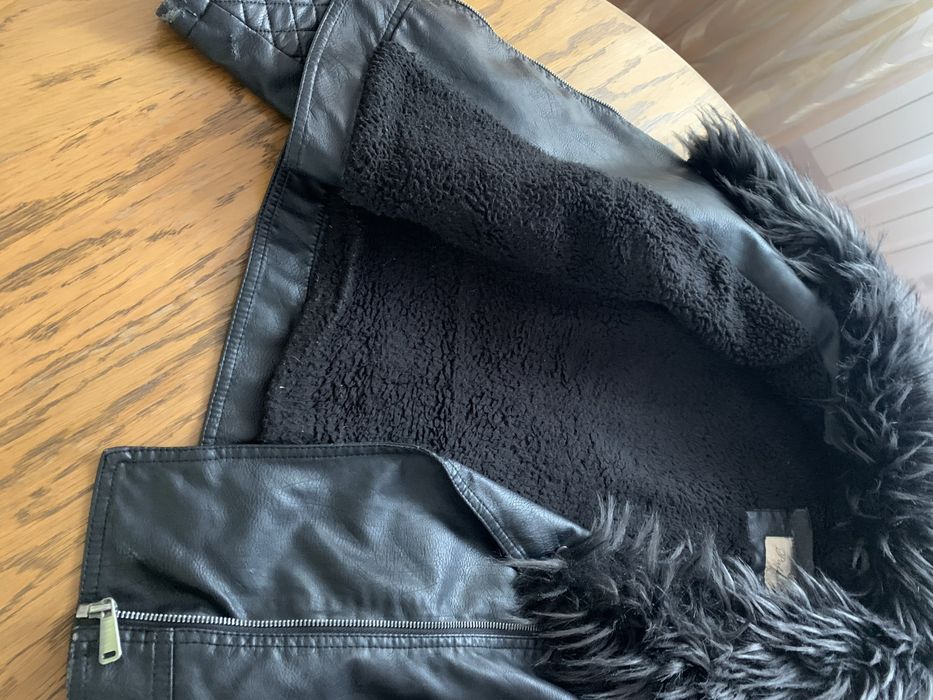 Продам курточку