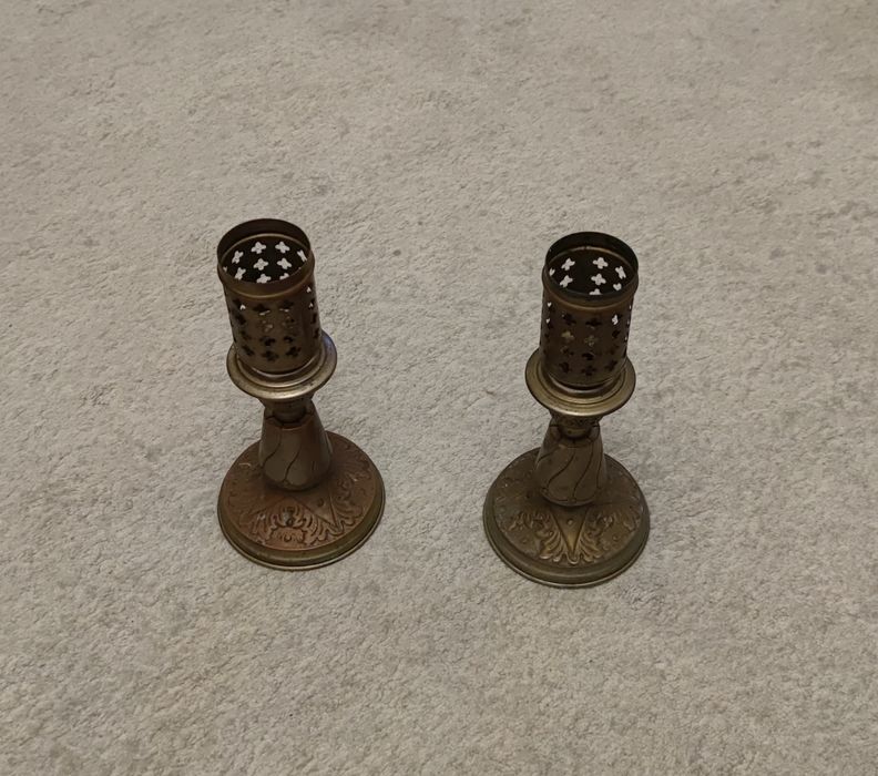 Castiçais em Casquinha.