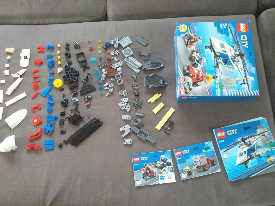skyさん専用 LEGO City Pościg helikopterem policyjnym 60243 — zestaw