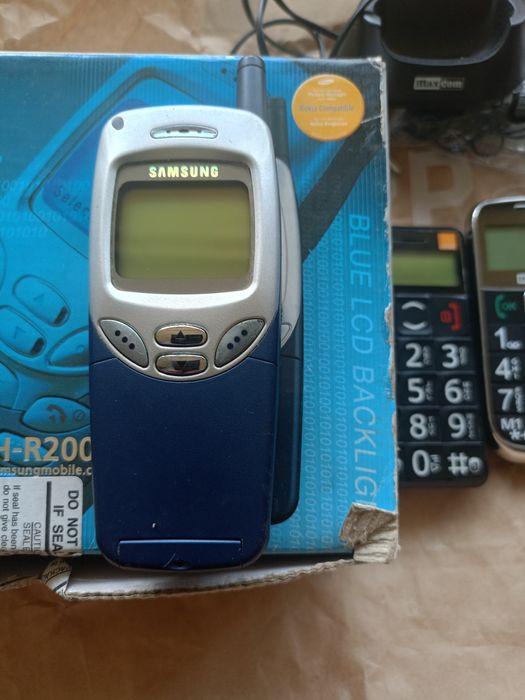Telefony Samsung  i Maxcom