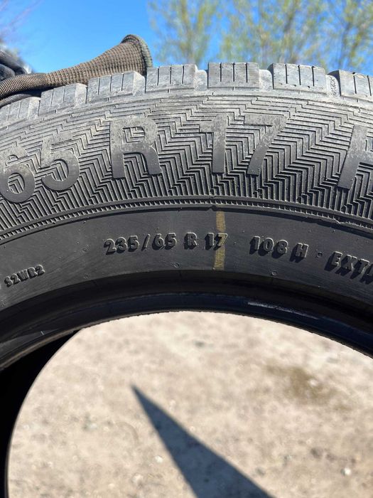 Пара шин Gislaved 235/65 R17