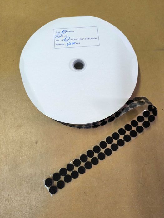 Velcro macho preto adesivo em círculos 15mm