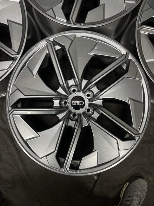 Нові Диски Диски R20 5x112 Et20 9J. Audi Q8 Q7 Q5 Q3 A6 C8 C7 A8 A7 A5 E-tron VW Touareg Tiguan