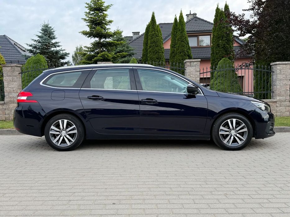 Peugeot 308 2019r. 1.5hdi 130km SW  LIFT chromy Navi opłacony