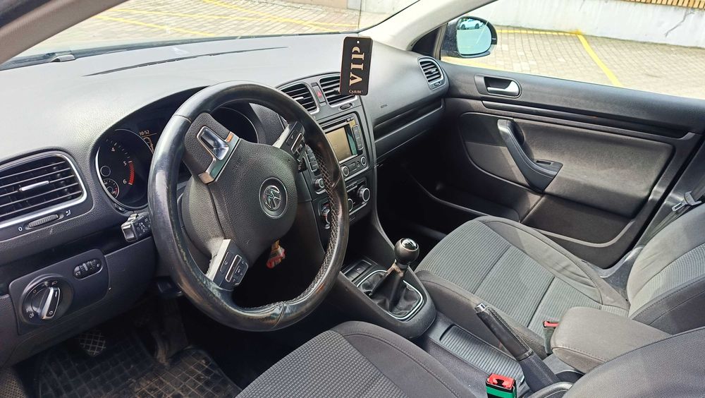 czarny golfik w dobrej cenie ,klima, 2,0tdi