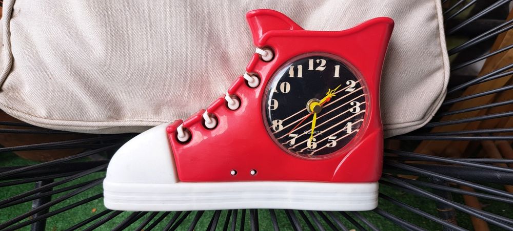 Relógio vintage estilo bota