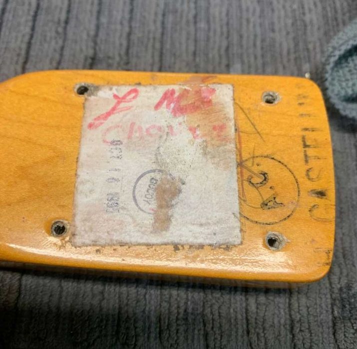 Fender Stevie Ray Vaughan Stratocaster USA 1995 + Estojo