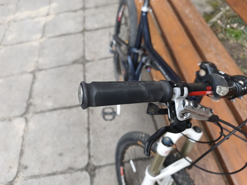 Велосипед  Santa Cruz Superlight