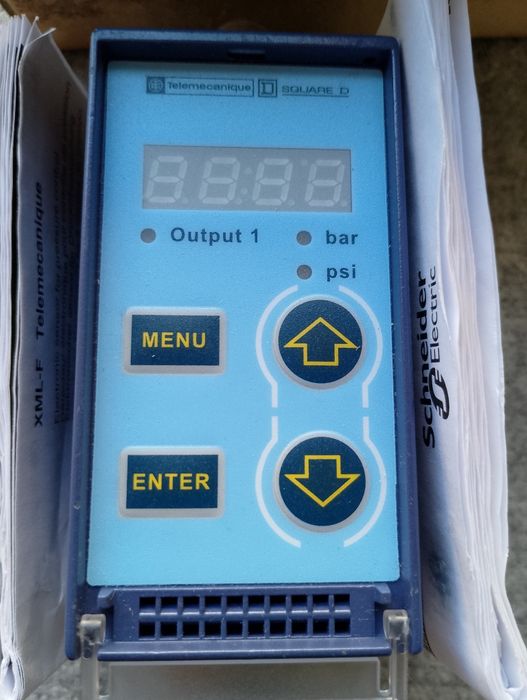 Електронне реле тиску Telemecanigue XML-F400D2025 NAUTILUS