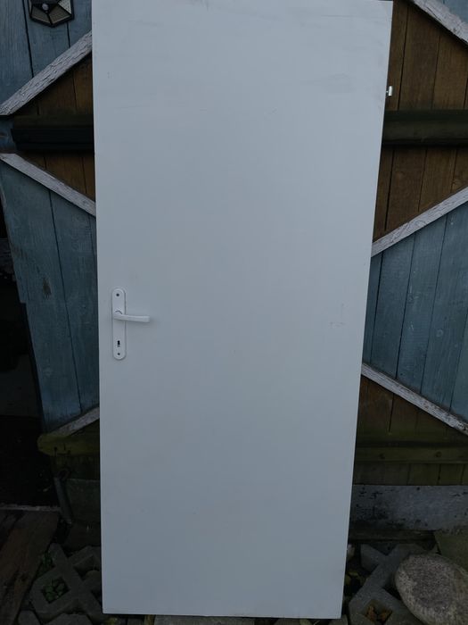 Drzwi białe używane