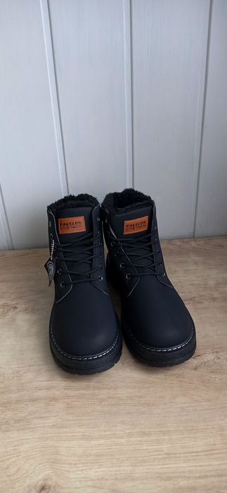 Buty zimowe 44 i 45 cm