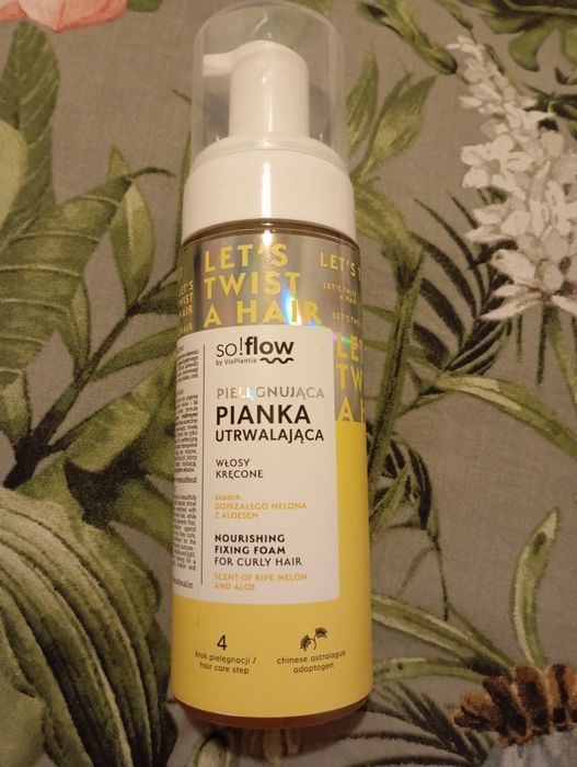 Lekka pianka do włosów