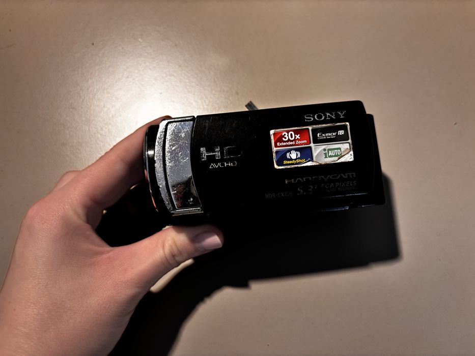 Kamera cyfrowa Sony Handycam HDR-CX190E