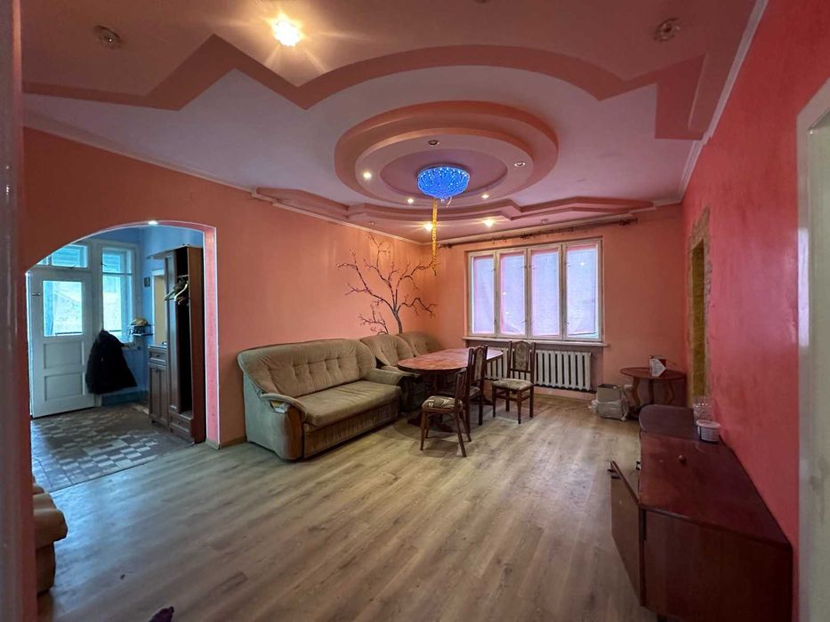 Продається будинок в с. Бедевля