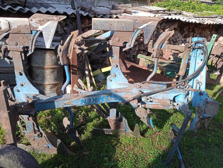 Продам плуг лемкен