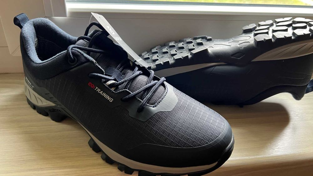 HIT Sportowe buty trekkingowe męskie rozm. 44 okazja !