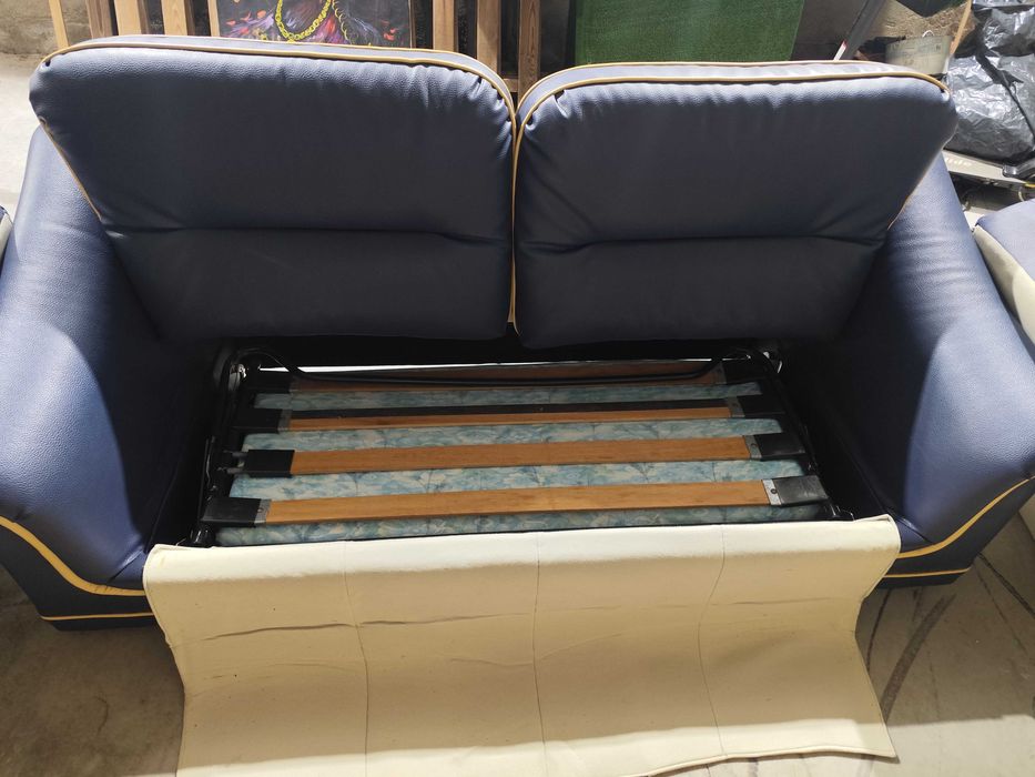 1 sofá cama com 1,90